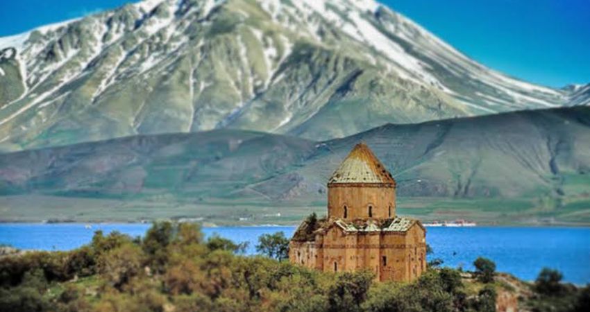 Van Gölü Ekspresi ile Doğu Anadolu Turu (Erzurum, Kars, Van)