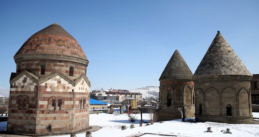 2022 Kars Sarıkamış Palandöken Erzurum Turu KAR VE KAYAK KEYFİ (4 Gün 3 Gece)