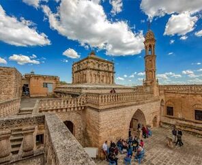 Uçaklı Butik Diyarbakır, Urfa, Göbeklitepe, Mardin, Midyat, Dara Antik Kenti Turu (Bayram Tatili Özel)