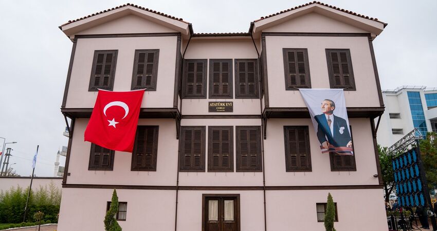 10 Kasım Atatürk`ün İzinde Selanik, Manastır, Üsküp, Sofya Turu