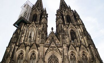 İzmir Çıkışlı Kültür ve Eğlence Turu Almanya - Lüksemburg - Fransa - Disneyland Rotası