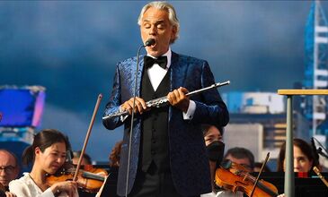 Andre Bocelli Pompei Antik Tiyatro Konseri