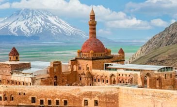 Uçaklı GAP & Van Turu (Muradiye Şelalesi ve İshakpaşa Sarayı Dahil)