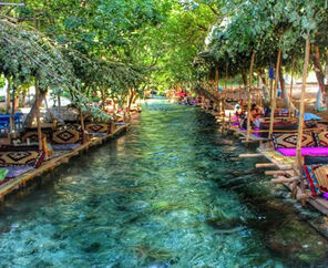 Uçaklı Butik Mardin Midyat Zerzevan Kalesi Diyarbakır Turu