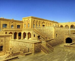 Uçaklı Butik Mardin Midyat Zerzevan Kalesi Diyarbakır Turu
