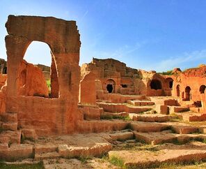 Uçaklı Butik Mardin Midyat Zerzevan Kalesi Diyarbakır Turu