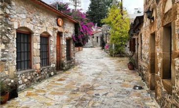 Günübirlik Datça Badem Çiçeği Festivali