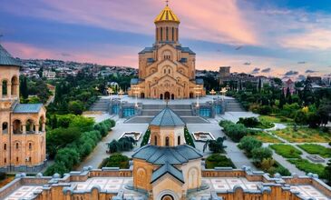 İzmir'den Vizesiz Uçakla Batum Tiflis Kars Turu