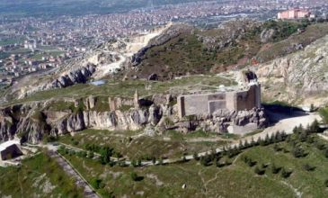 Uçaklı Kemaliye Elazığ Tunceli Malatya Sivas Divriği Kayseri Turu