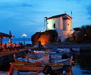 Ayvalık Çıkışlı Kapı Vizesi İmkânı ile Midilli Turları (3 Gün 2 Gece)