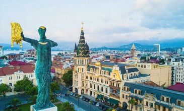 İzmir'den Vizesiz Uçakla Kars Tiflis Batum Turu