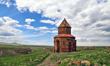 İzmir'den Vizesiz Uçakla Kars Tiflis Batum Turu